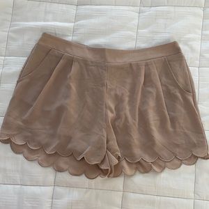 Petal hem shorts. Size M